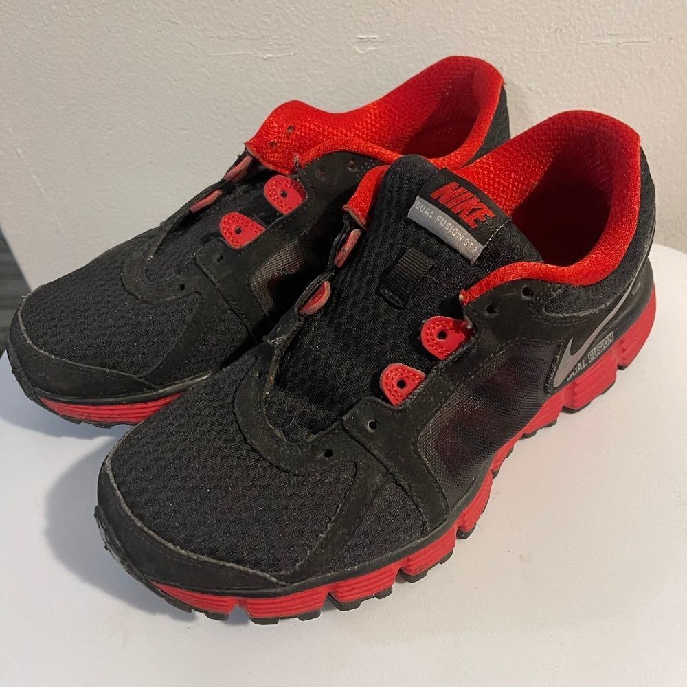 Men’s Nike Dual Fusion ST2 size 6.5